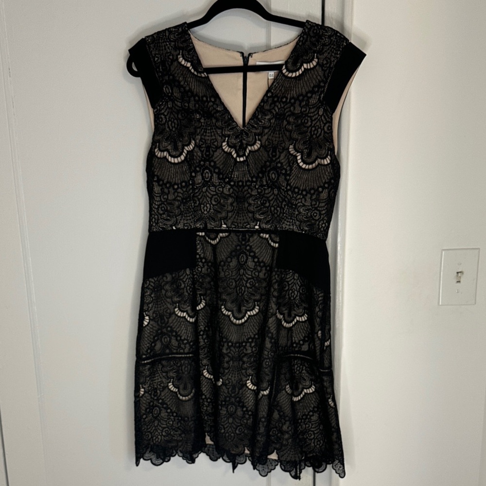 REISS Gemina Lace Dress - brand new - size 10